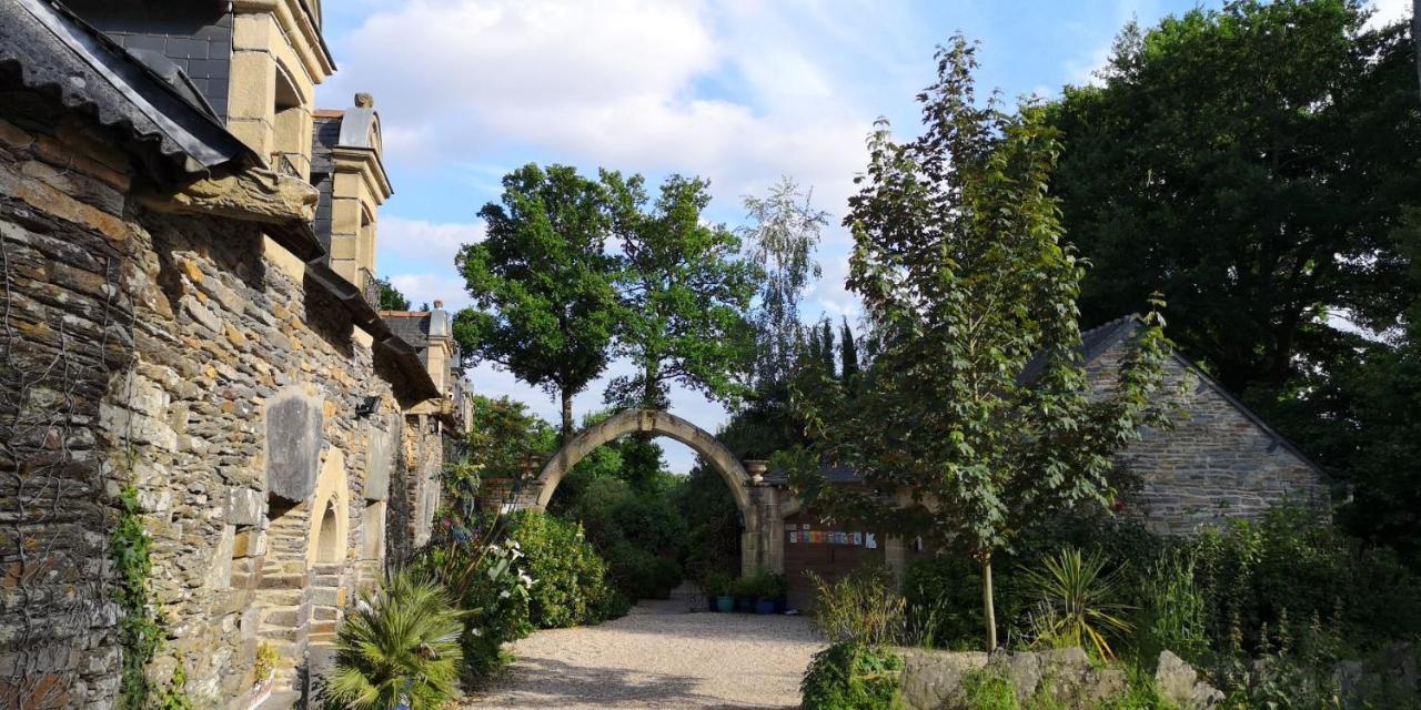 Le Clos Saint Fiacre Ξενοδοχείο Carentoir Εξωτερικό φωτογραφία