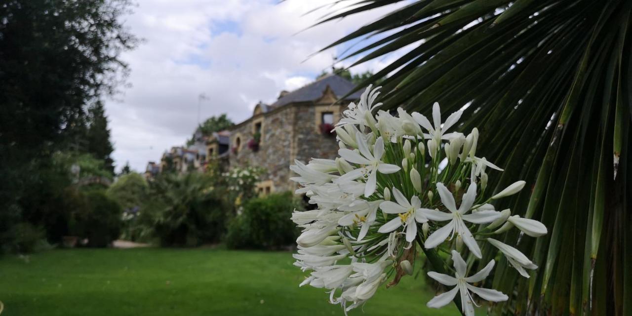 Le Clos Saint Fiacre Ξενοδοχείο Carentoir Εξωτερικό φωτογραφία